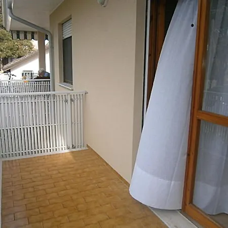Andrea - Private Garden, 2 Bathrooms, Covered Parking Space * Bibione