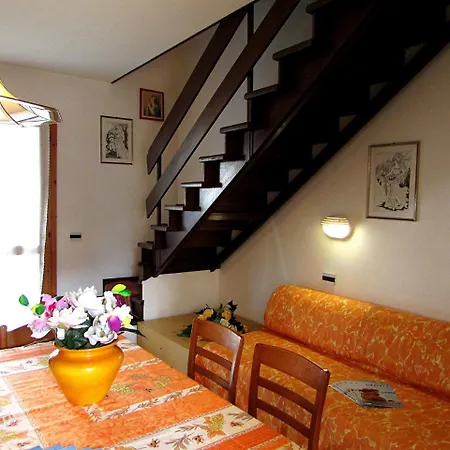 Апартаменти Andrea *